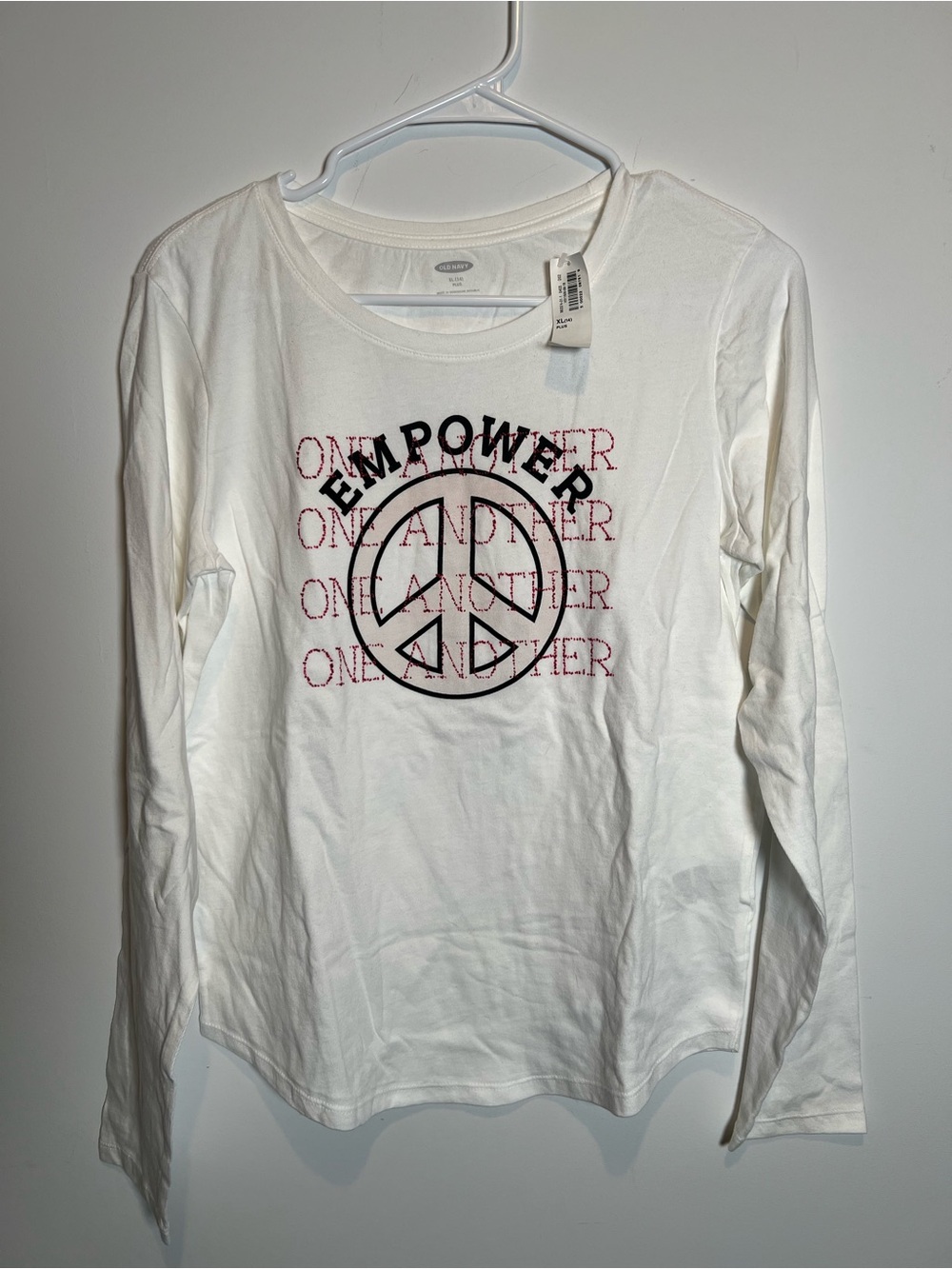 🎉5/$25 Girl’s Old Navy “Empower One Another” Peace Long Sleeve Tee